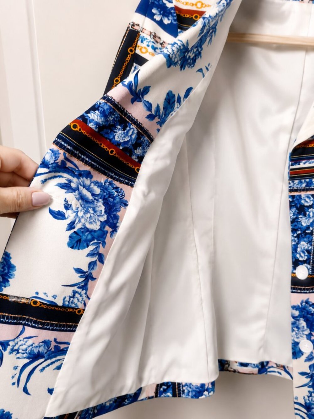 Boston Proper Blue & White Porcelain Floral Blazer Gold Chain Accent Size 6 NEW - Picture 12 of 15